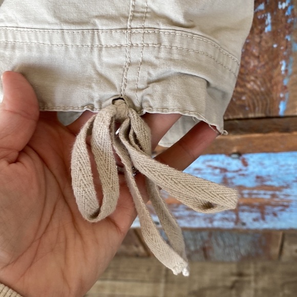 Coldwater Creek Tan Capris - Picture 6 of 9